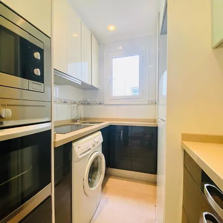 Sunny 1-Bed Apartment In Torrevieja Apartamento